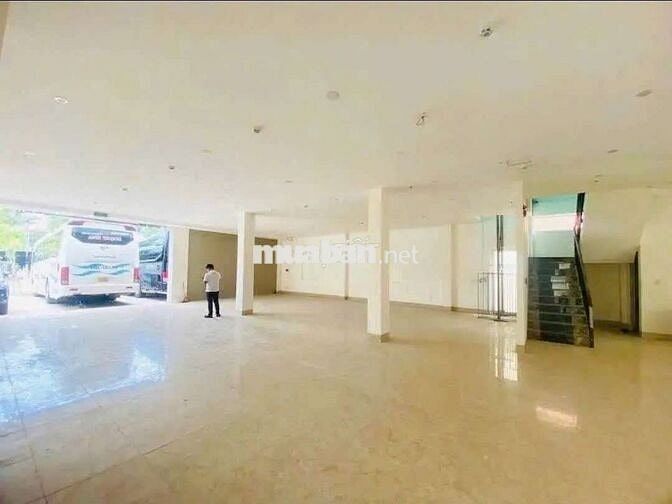 Cho thuê nguyên căn 2 tầng mặt tiền Trần Đại Nghĩa