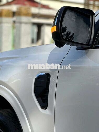 Ford Everest Titanium Plus 2.0L 4x4 AT 2025