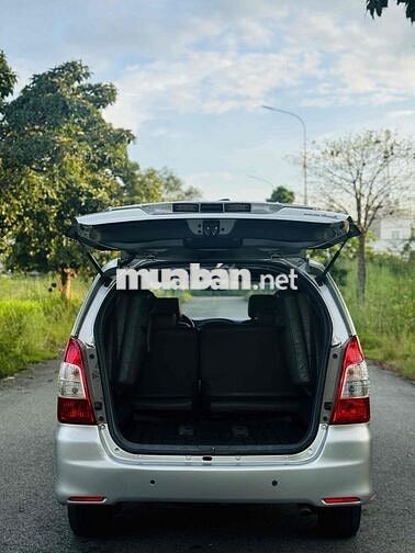 Toyota Innova 2013 2.0E - 150000 km
