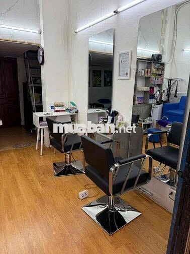 Sắp đi Mỹ cần sang tiệm Nail Tóc nhỏ MT Nguyễn Du p1 GV chỉ 7tr/tháng
