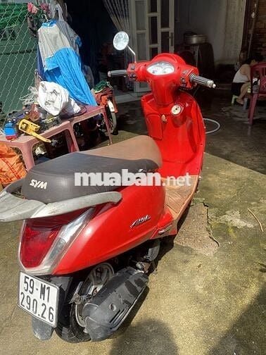 Xe máy SYM Elizabeth Fi màu đỏ
