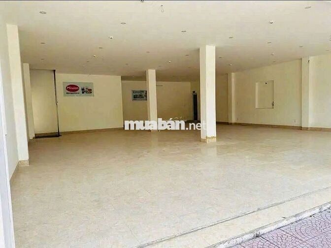 Cho thuê nguyên căn 2 tầng mặt tiền Trần Đại Nghĩa