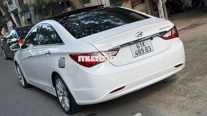 Hyundai Sonata 2011 2.0 AT - 100 km