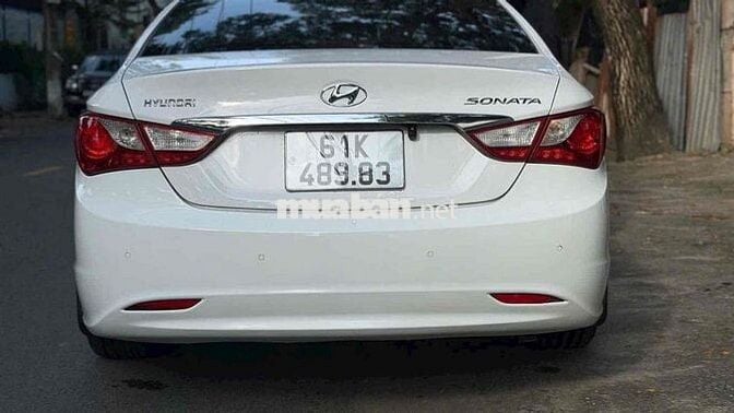 Hyundai Sonata 2011 2.0 AT - 100 km