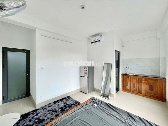 CHO THUÊ PHÒNG STUDIO FULL NỘI THẤT CỬA SỔ GẦN DH NGUYỄN TẤT THÀNH