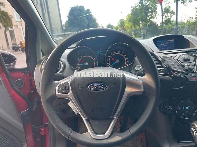 Ford Fiesta 2016 1.0 AT Sport - 710000 km