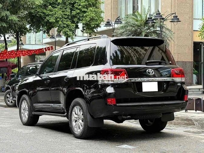 Toyota LandCruiser VX 4.6 V8 sx 2020 màu đen
