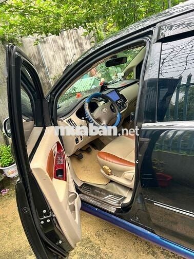 Toyota Innova 2006 G - 121538 km