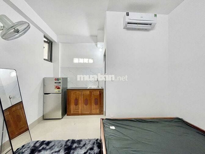 CHO THUÊ PHÒNG STUDIO FULL NỘI THẤT CỬA SỔ GẦN DH NGUYỄN TẤT THÀNH