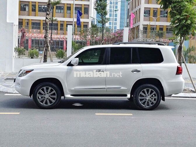 Lexus LX570 sx 2010 chính chủ từ mới siêu đẹp