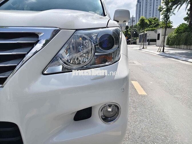 Lexus LX570 sx 2010 chính chủ từ mới siêu đẹp