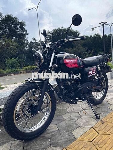 xe kawasaki w175se màu đen.