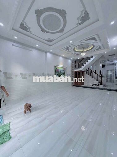 Nhà mới 2 lầu 4pn KDC Hồng Loan