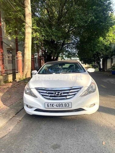 Hyundai Sonata 2011 2.0 AT - 100 km