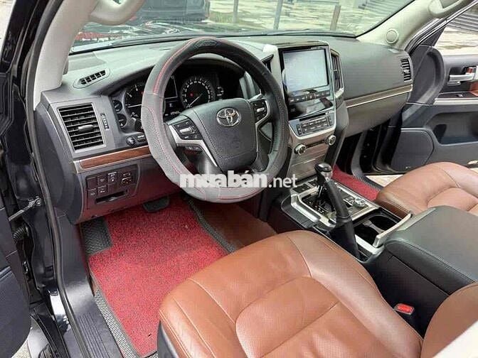 Toyota LandCruiser VX 4.6 V8 sx 2020 màu đen