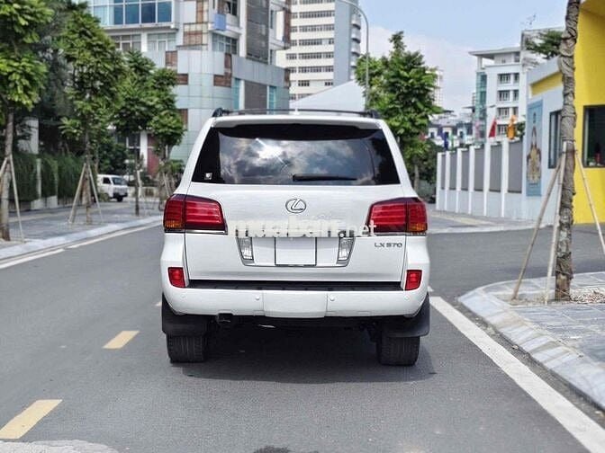 Lexus LX570 sx 2010 chính chủ từ mới siêu đẹp