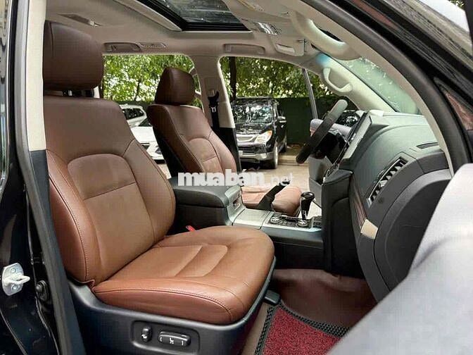 Toyota LandCruiser VX 4.6 V8 sx 2020 màu đen