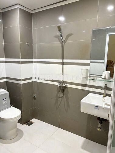 NAHF 3 TẦNG FULL NỘI THẤT, 3PN 4WC, SÂN OTO, GẦN CHỢ HIỆP BÌNH
