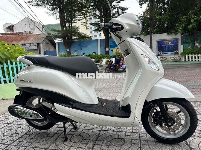 Grande Fi 2010 đèn led.BS 86 chính chủ công chứng