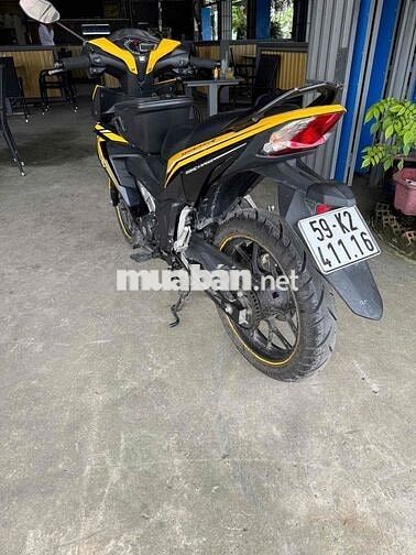 Cần tiền nên bán xe như hình giá tốt cho ae . Máy