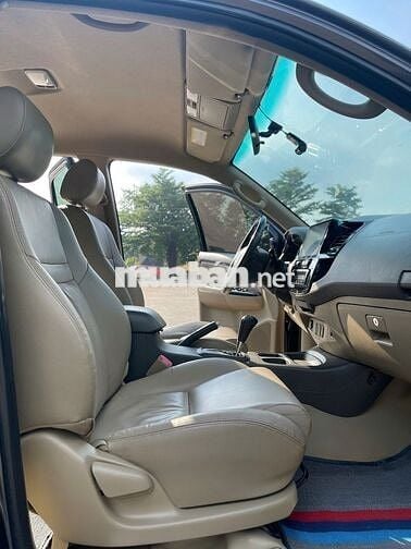 Toyota Fortuner 2012 2.7V xám xi măng đẹp gắt xe