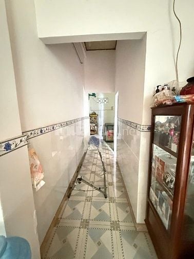 Bán nhà 2 tầng, 666/10/2/4 Lê Trọng Tấn, Ngay Cầu Bưng