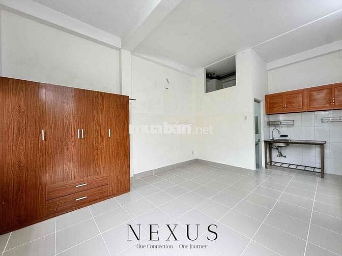 PHÒNG BAN CÔNG 30m2 LOTTE MART NGUYỄN VĂN LƯỢNG, chỉ tính điện nước
