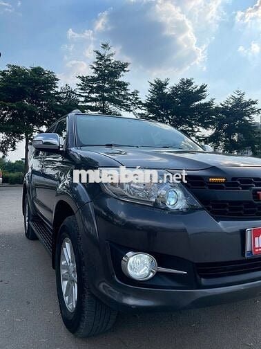 Toyota Fortuner 2012 2.7V xám xi măng đẹp gắt xe