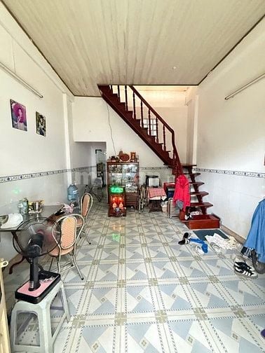 Bán nhà 2 tầng, 666/10/2/4 Lê Trọng Tấn, Ngay Cầu Bưng