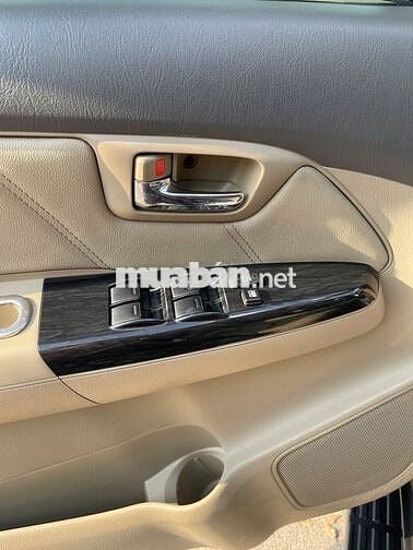 Toyota Fortuner 2012 2.7V xám xi măng đẹp gắt xe