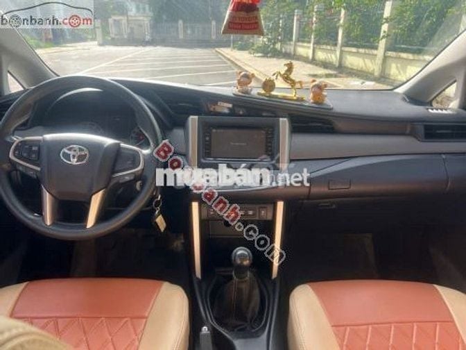 Toyota Innova 2.0E 2019