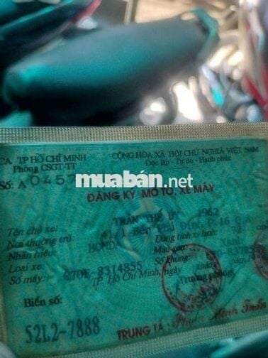 Cần bán chiếc cúp 82 70 có giấy biển đẹp
