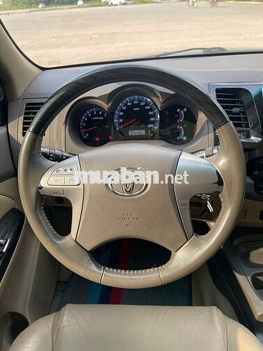Toyota Fortuner 2012 2.7V xám xi măng đẹp gắt xe