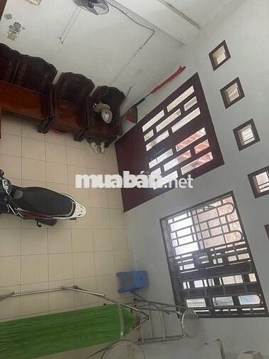 Cần bán gấp căn nhà cấp 4 ở Đ. Lê Thị Lơ , Hóc Môn 94m2 SHR giá 895tr