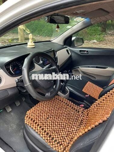 Bán xe Hyundai I10 2015 MT máy móc ngon keo chỉ đủ