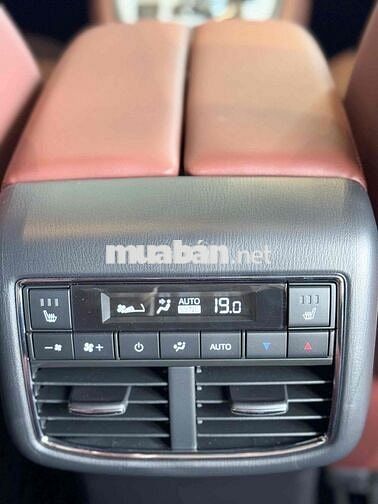 Mazda CX 8 2025 Tặng 01 năm Bảo hiểm+ Giảm tiền