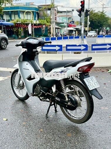 👉Wave @ 2023 bso92 chính chủ,máy móc nguyên rin em