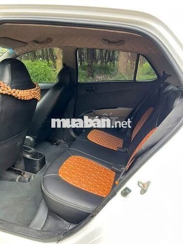 Bán xe Hyundai I10 2015 MT máy móc ngon keo chỉ đủ