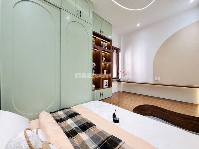 Kẹt tiền bán nhà 50m2 giá 1tỷ550 triệu đường Bùi Đình Túy Bình Thạnh