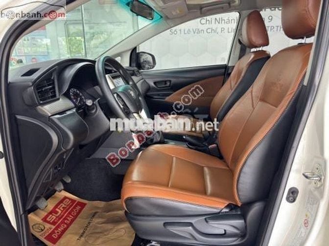 Toyota Innova 2.0E 2019