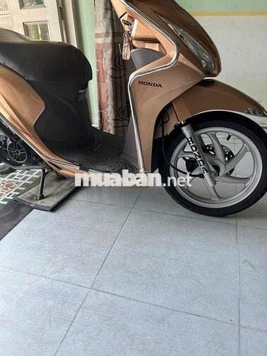 Honda Vision Fi 110 màu vàng nâu đời2017 số TpHCM