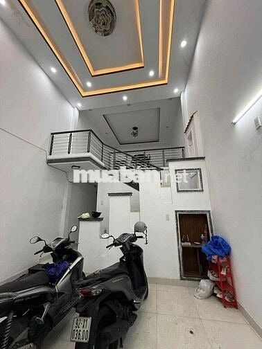 Nhà Gác Lửng Đúc Đẹp Gần Biển,Đường 5m5