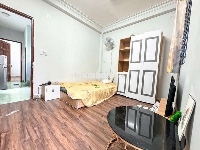STUDIO 2PN BAN CÔNG THOÁNG MÁT FULL NỘI THẤT GẦN SÂN BAY