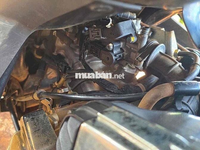 Xe tay ga Honda Air Blade 2013 màu vàng đồng