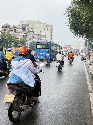 Bán nhà 4 tầng, 923 Hồng Bàng, P. 9, Q. 6, Ngay Bùng Binh Cây Gõ