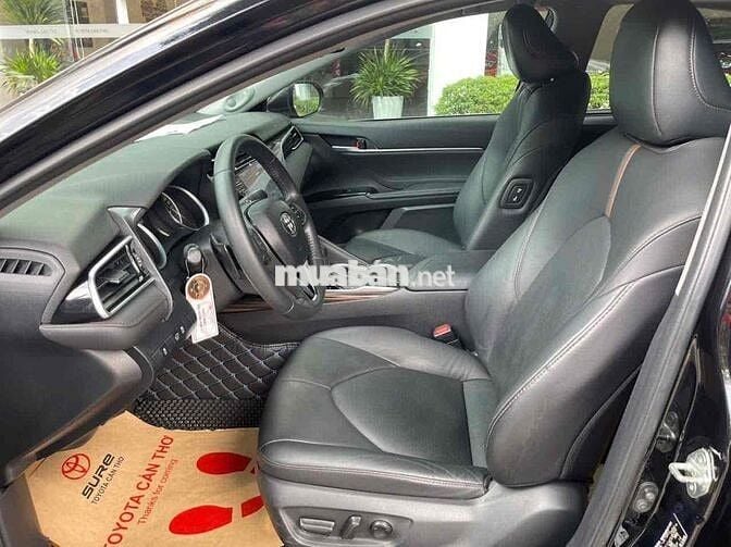Toyota Camry 2019 2.5Q - bảo hành Toyota