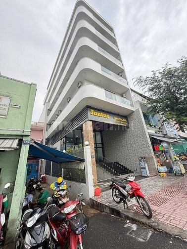 Bán nhà 4 tầng, 923 Hồng Bàng, P. 9, Q. 6, Ngay Bùng Binh Cây Gõ