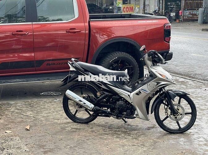 Cần bán lại xe 135 xuống áo 2010 máy 62 bao im