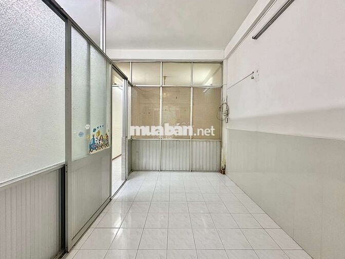 Bán nhà, 3 tháng 2, Quận10, 60m2, 7PN, 3tầng, hẻm thông, sát MT Đường