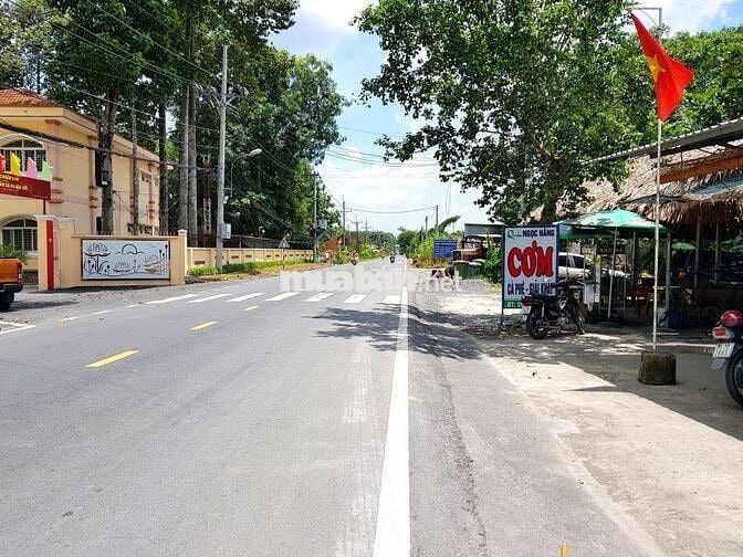Tôi bán gấp đất 150m2 giá 900tr đường Bà Thiên cách UBND Nhuận Đức 1km